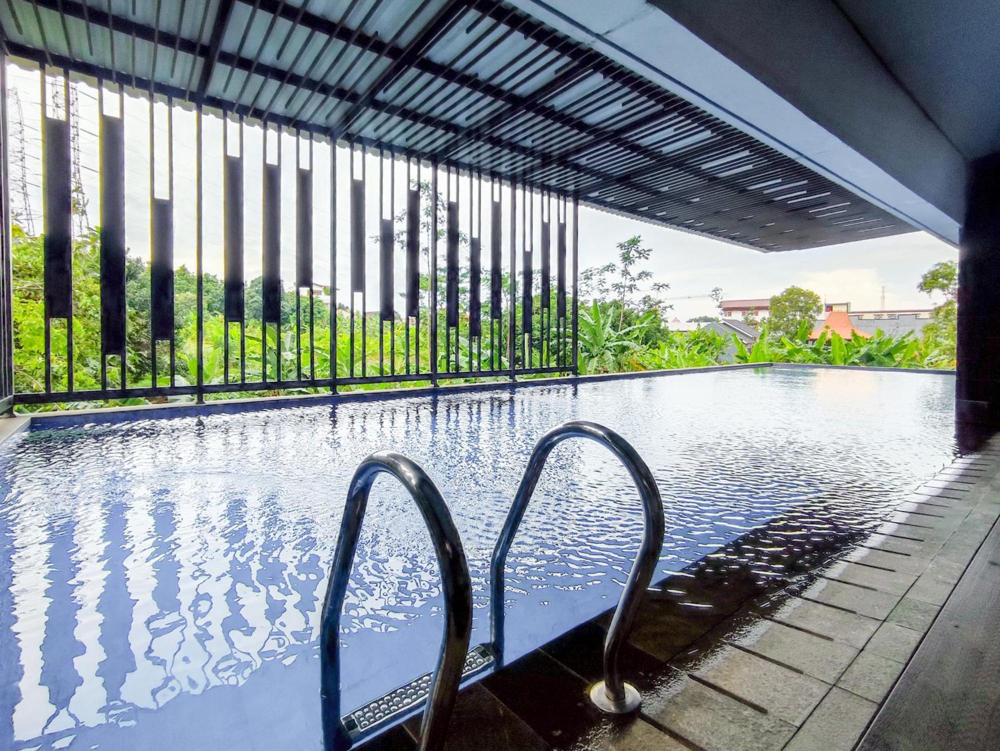 Comfy And Modern At Cordova Edupartment By Travelio